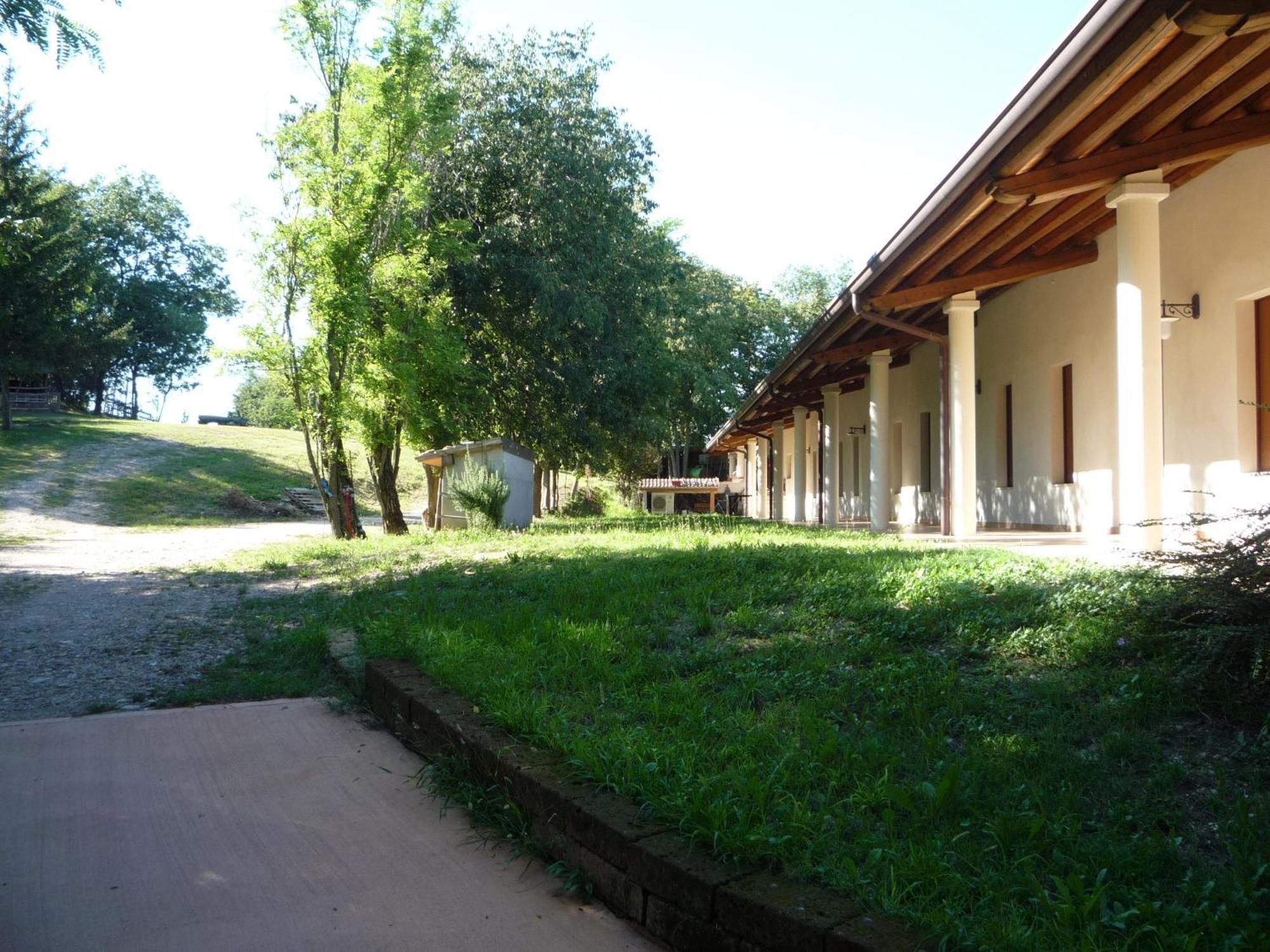 Agriturismo Lupo Bianco Монцамбано Екстер'єр фото